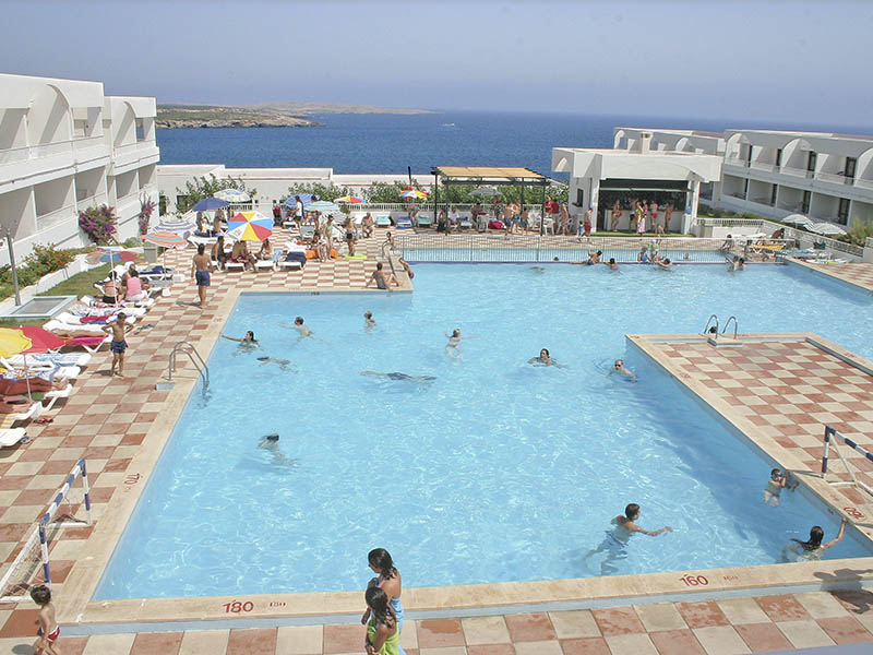 Beach Club Apartments